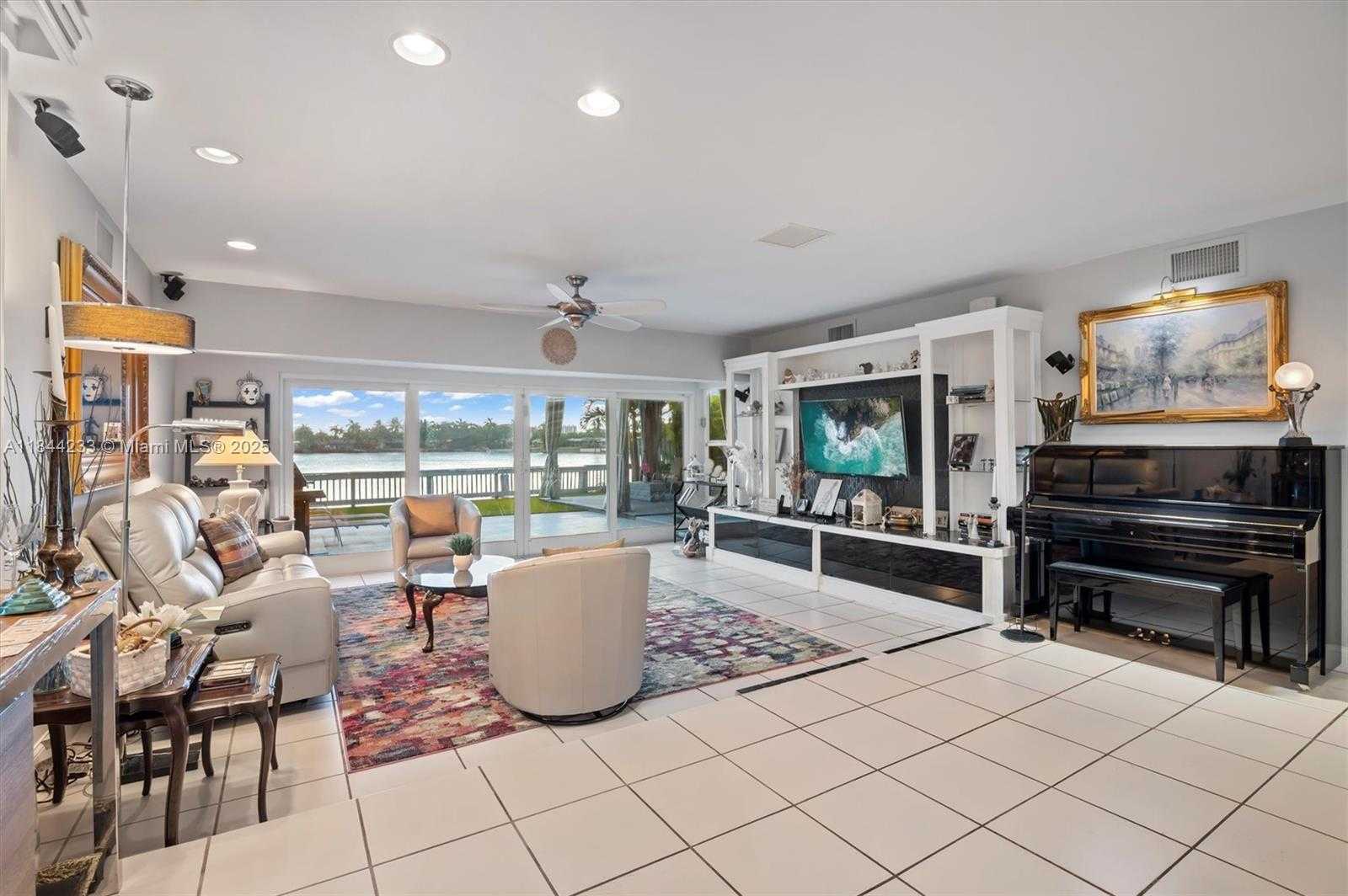 Small Image of 4260 NORTH EAST 16TH TER, Oakland Park Number 6