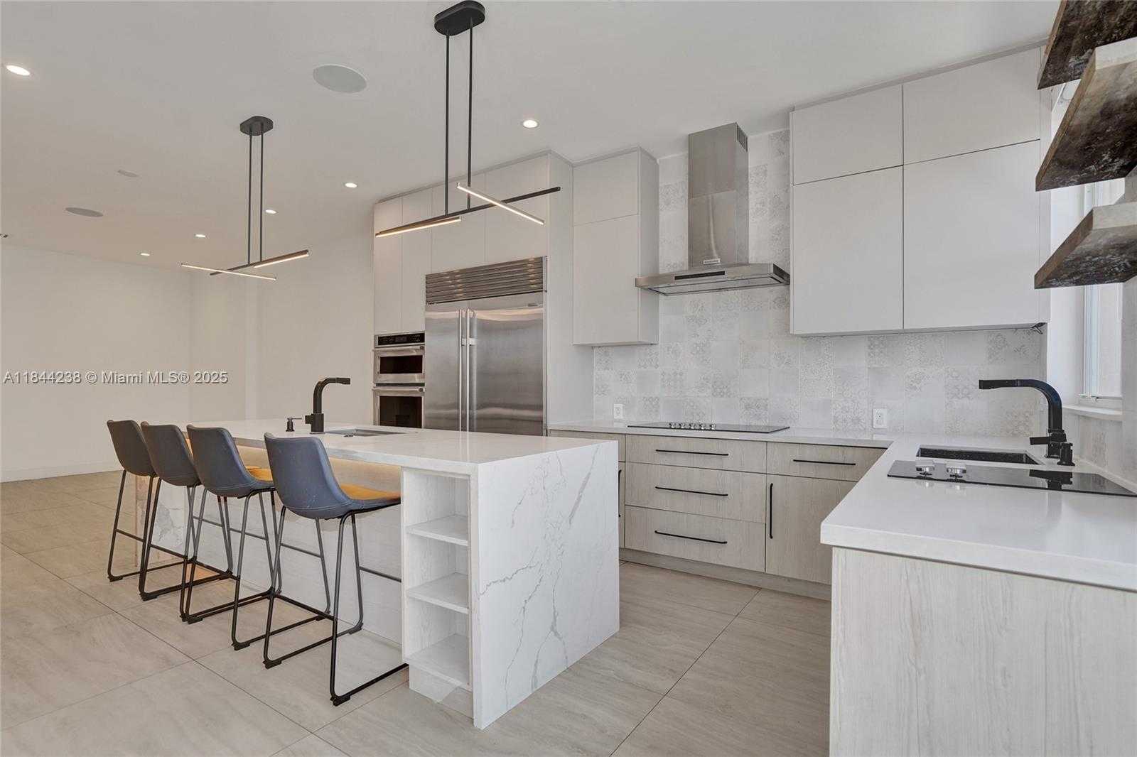 Small Image of 3757 NORTH EAST 208TH TE, Aventura Number 16