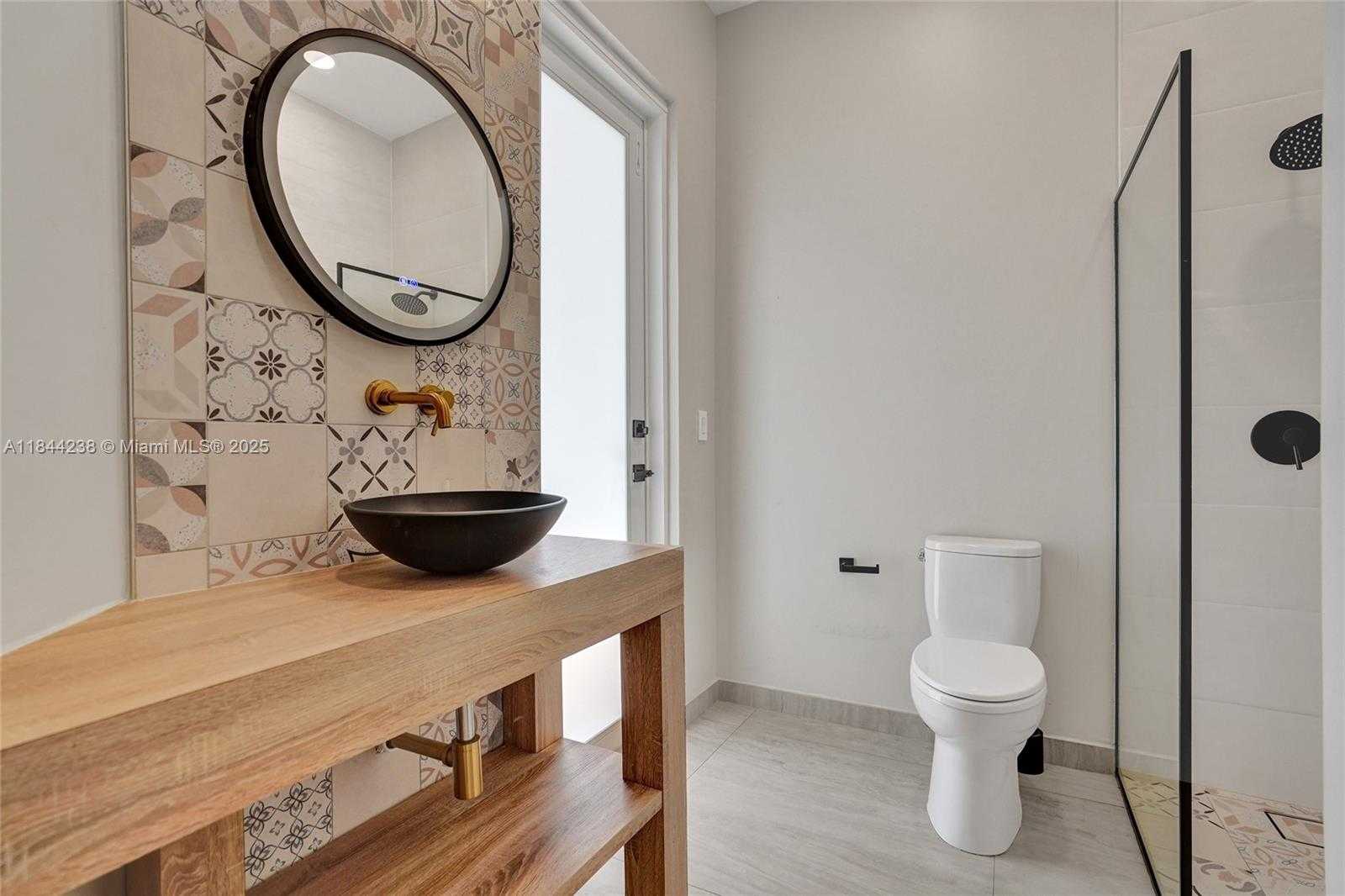 Small Image of 3757 NORTH EAST 208TH TE, Aventura Number 23