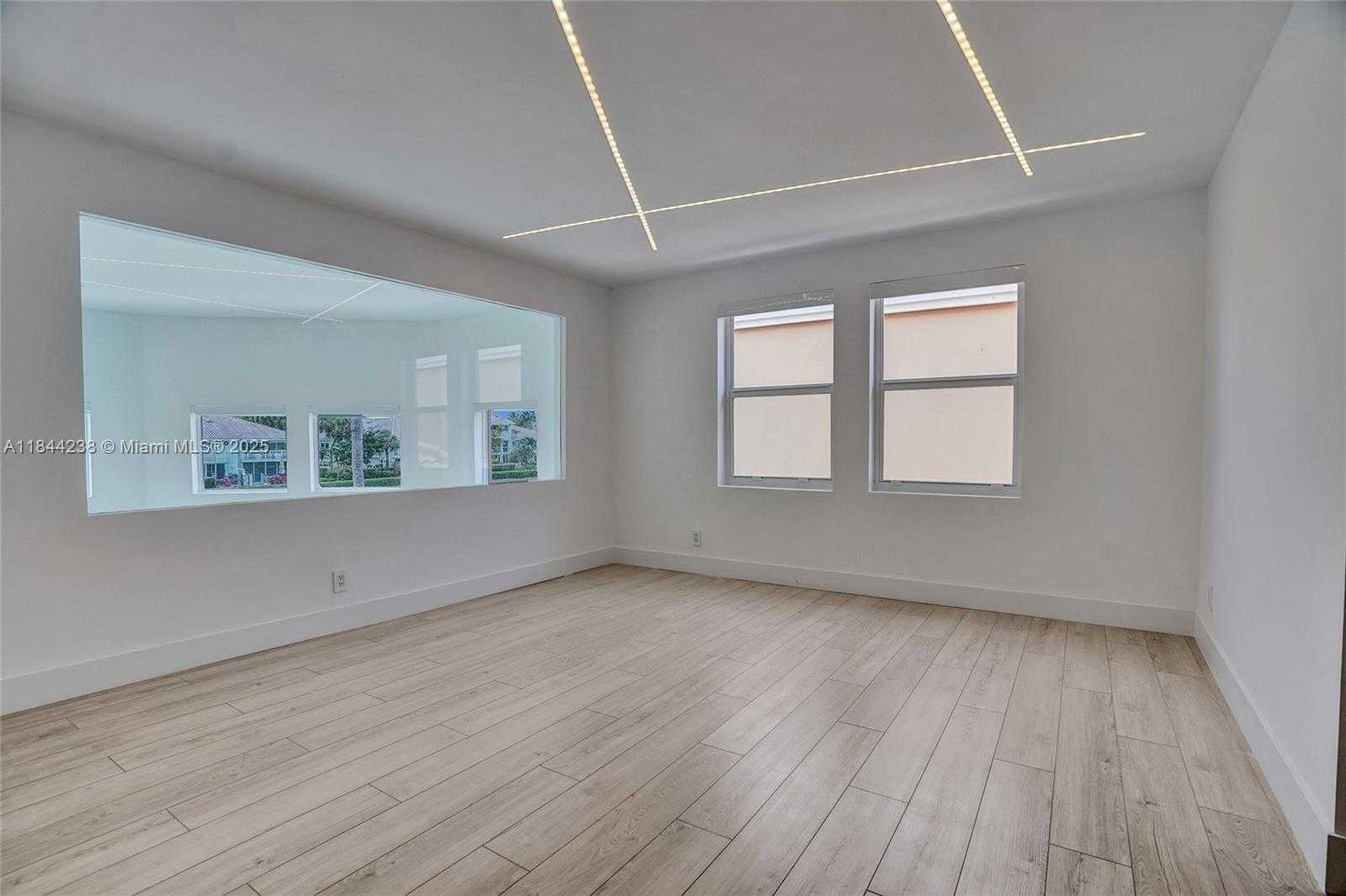 Small Image of 3757 NORTH EAST 208TH TE, Aventura Number 35