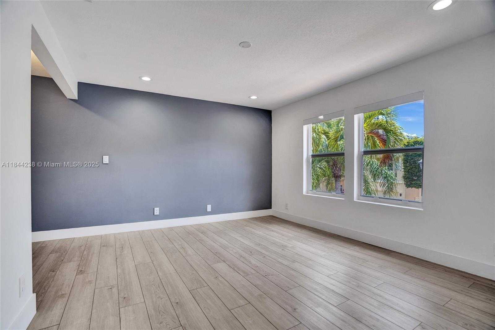 Small Image of 3757 NORTH EAST 208TH TE, Aventura Number 43