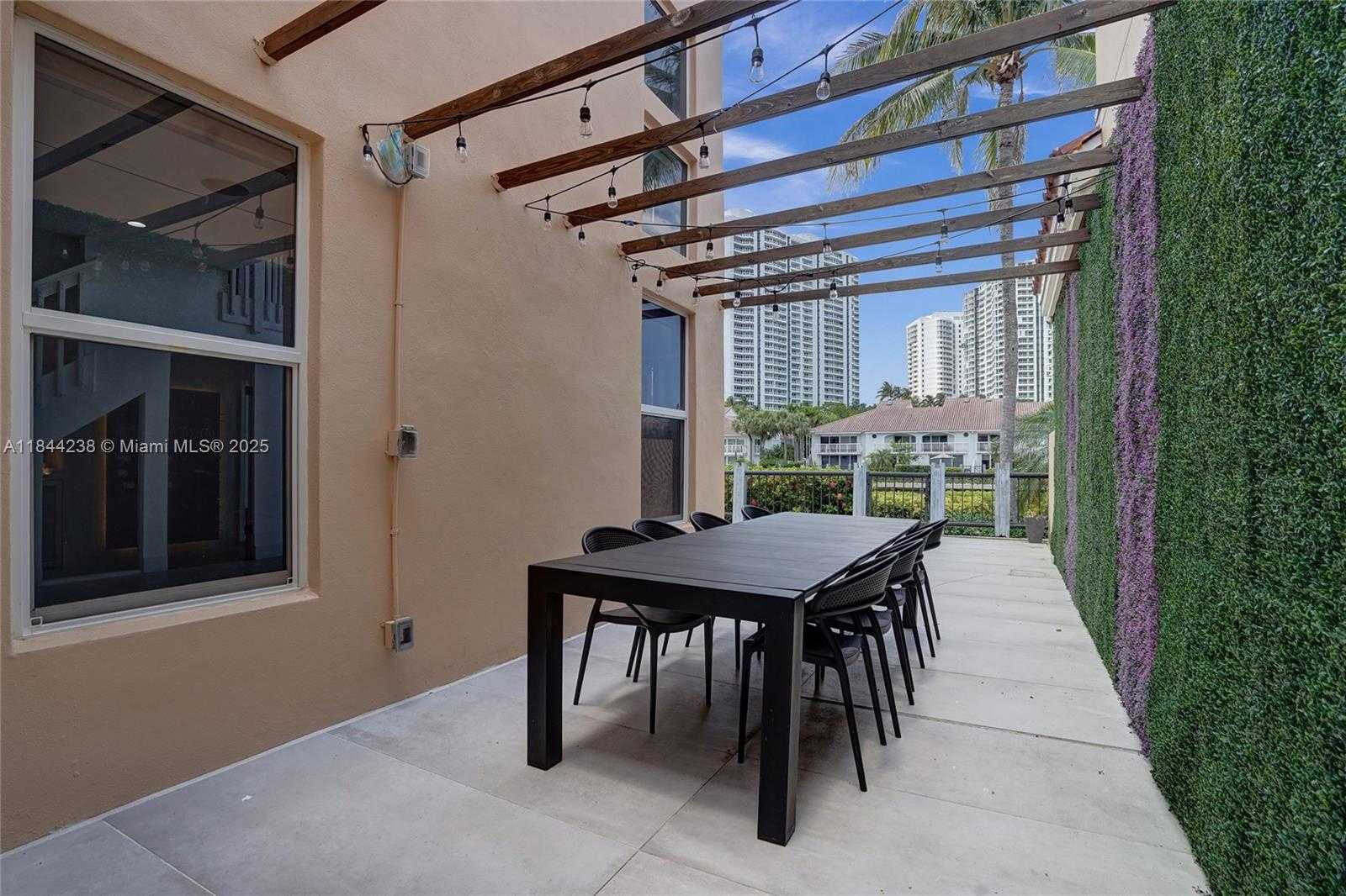 Small Image of 3757 NORTH EAST 208TH TE, Aventura Number 51