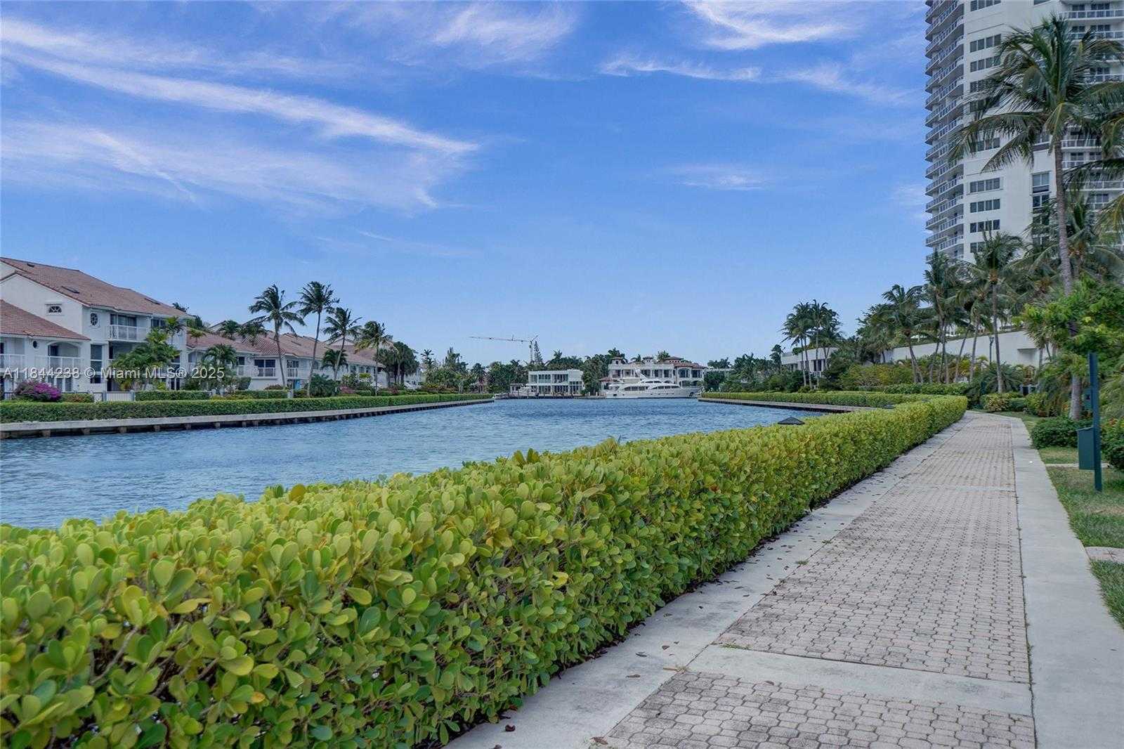 Small Image of 3757 NORTH EAST 208TH TE, Aventura Number 53