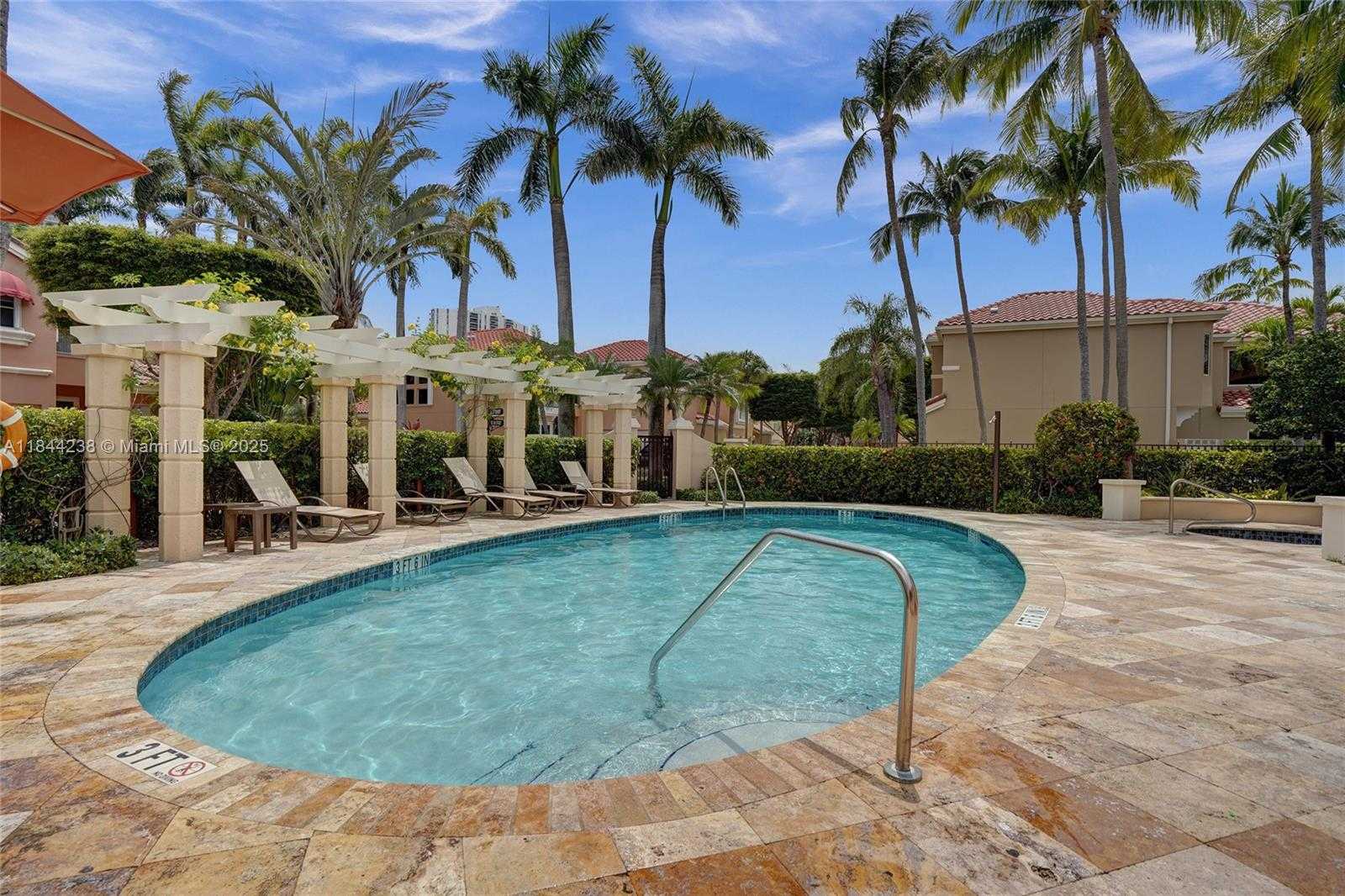 Small Image of 3757 NORTH EAST 208TH TE, Aventura Number 60