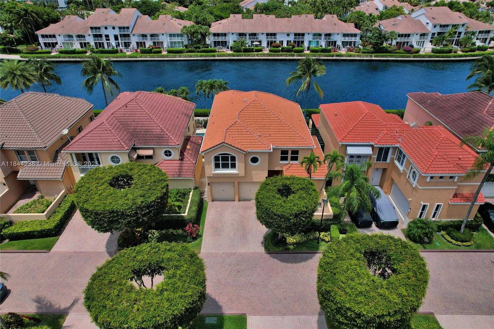 Small Image of 3757 NORTH EAST 208TH TE, Aventura Number 62