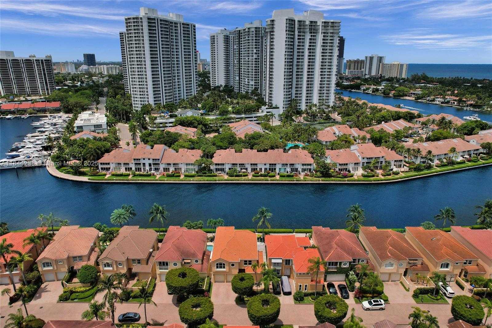 Small Image of 3757 NORTH EAST 208TH TE, Aventura Number 63
