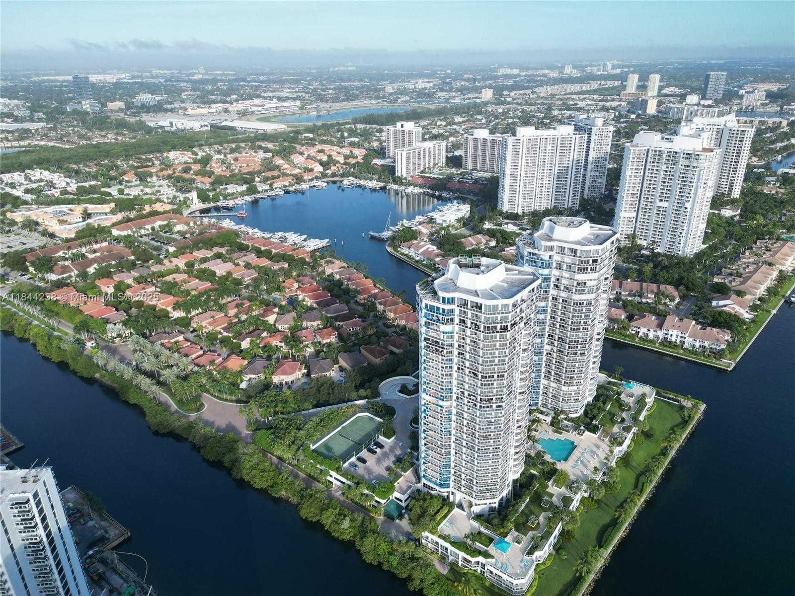 Small Image of 3757 NORTH EAST 208TH TE, Aventura Number 64