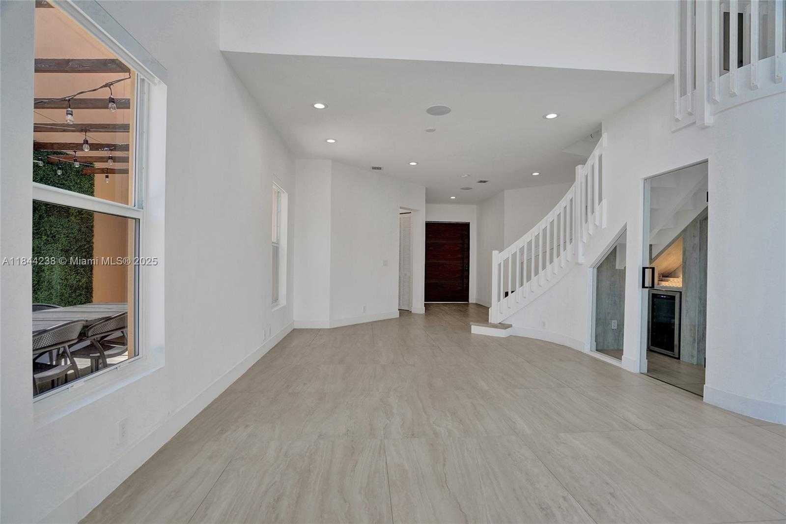 Small Image of 3757 NORTH EAST 208TH TE, Aventura Number 7