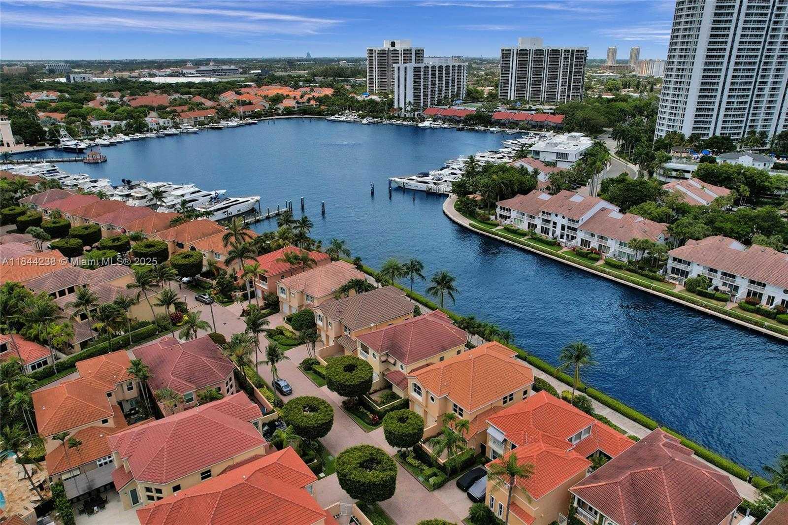 Small Image of 3757 NORTH EAST 208TH TE, Aventura Number 72