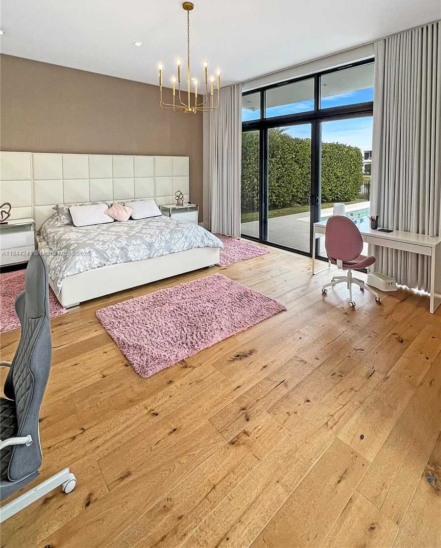 Small Image of 16640 SUNSET WAY, Weston Number 14