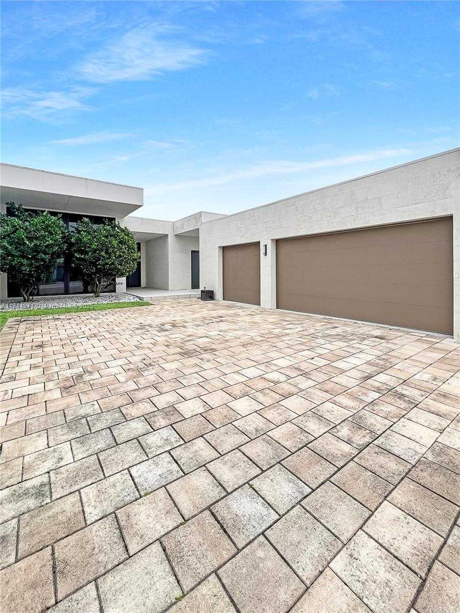 Small Image of 16640 SUNSET WAY, Weston Number 3