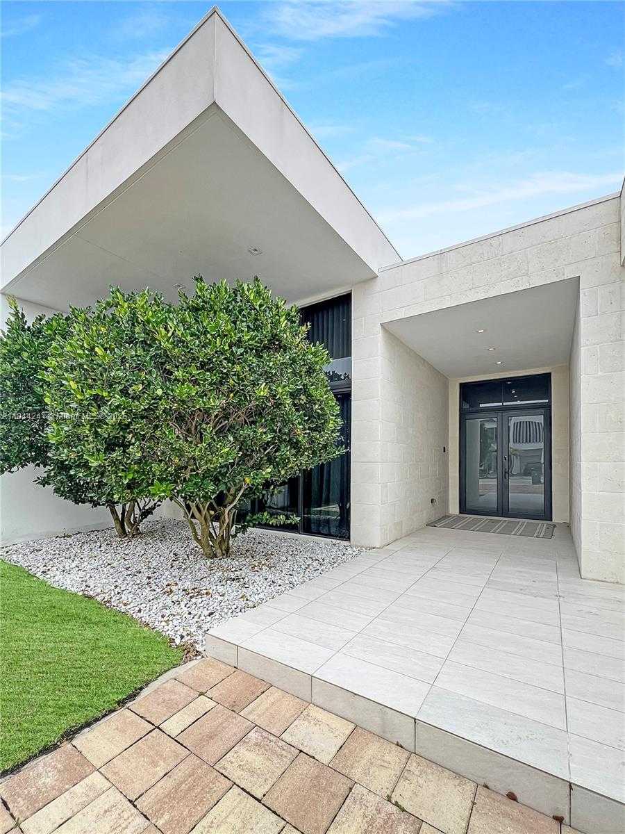 Small Image of 16640 SUNSET WAY, Weston Number 4