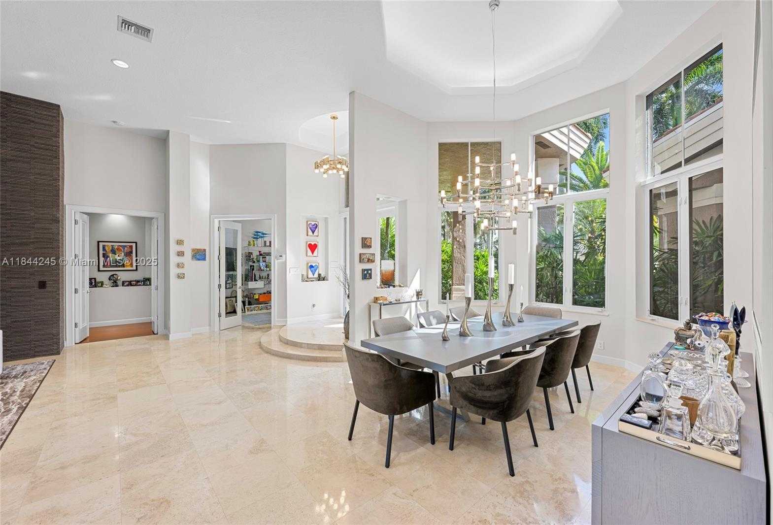 Small Image of 2508 PRINCETON CT, Weston Number 19