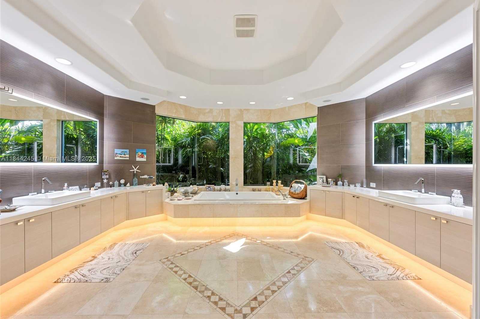 Small Image of 2508 PRINCETON CT, Weston Number 22