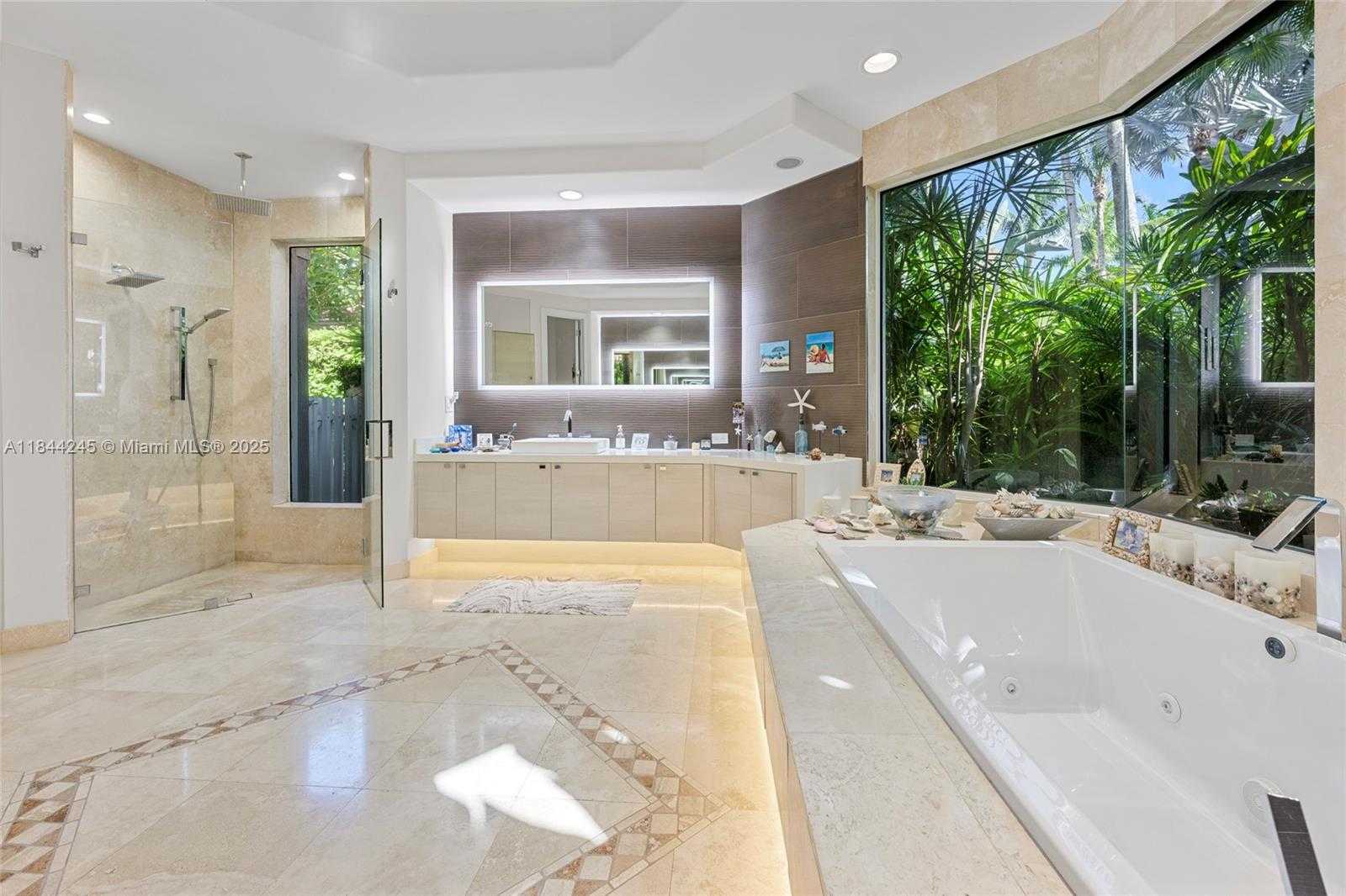 Small Image of 2508 PRINCETON CT, Weston Number 24