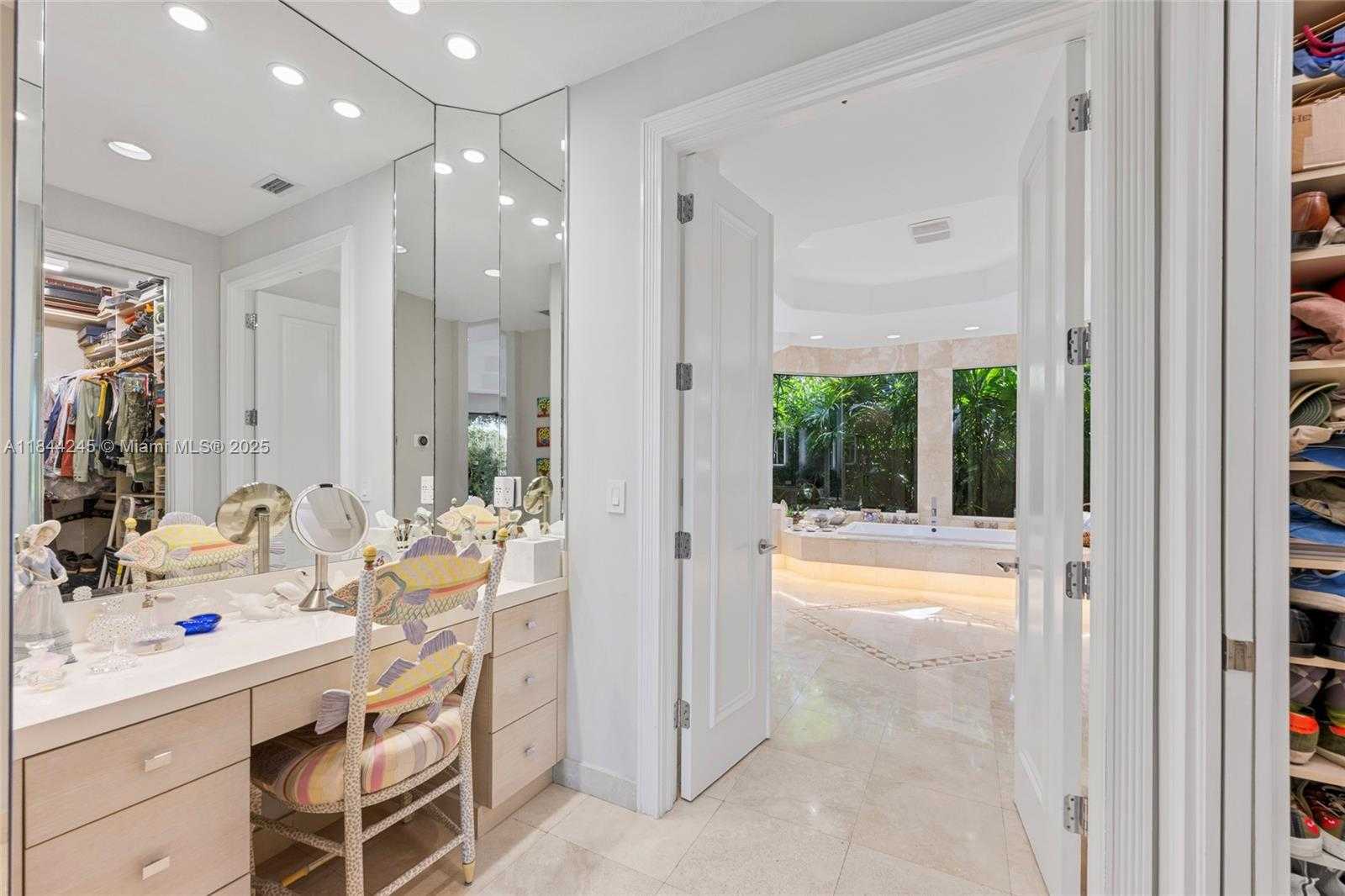 Small Image of 2508 PRINCETON CT, Weston Number 25