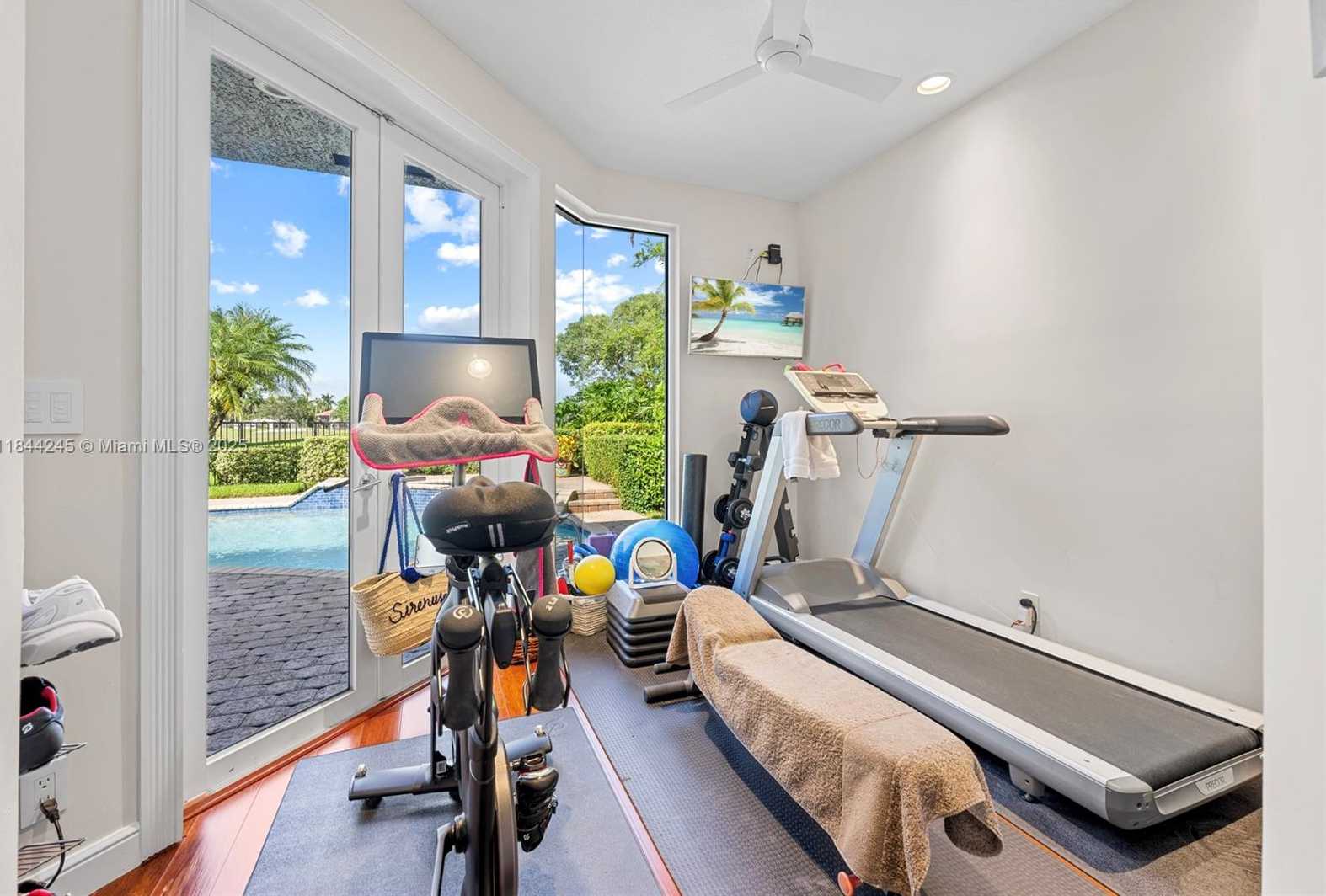 Small Image of 2508 PRINCETON CT, Weston Number 26