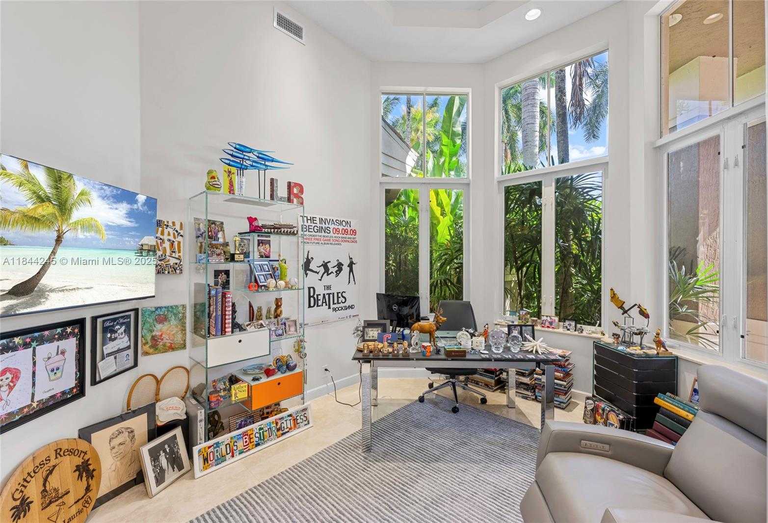 Small Image of 2508 PRINCETON CT, Weston Number 27