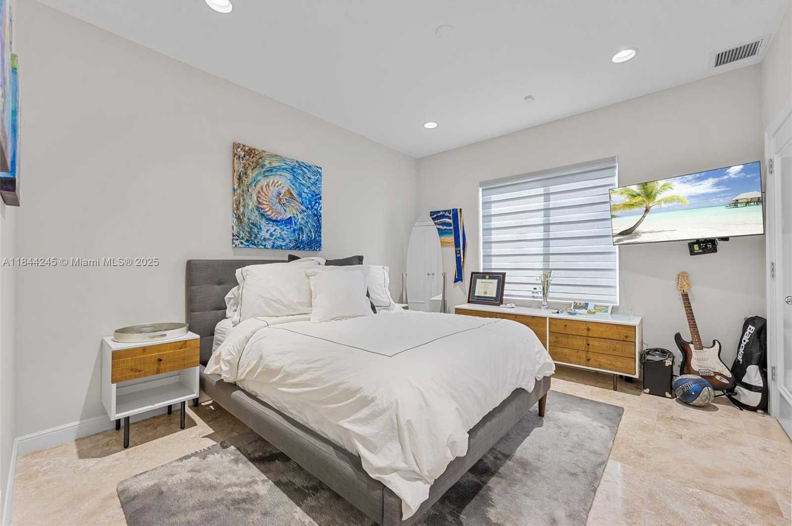 Small Image of 2508 PRINCETON CT, Weston Number 34