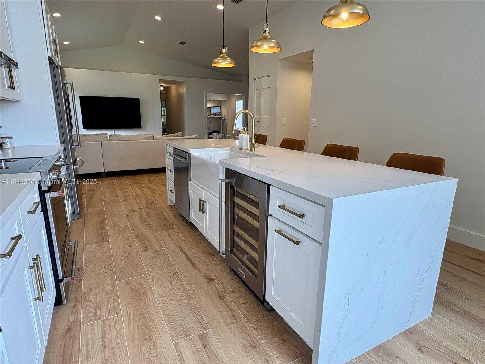 Small Image of 2091 SOUTH WEST 157TH AVE, Miramar Number 10