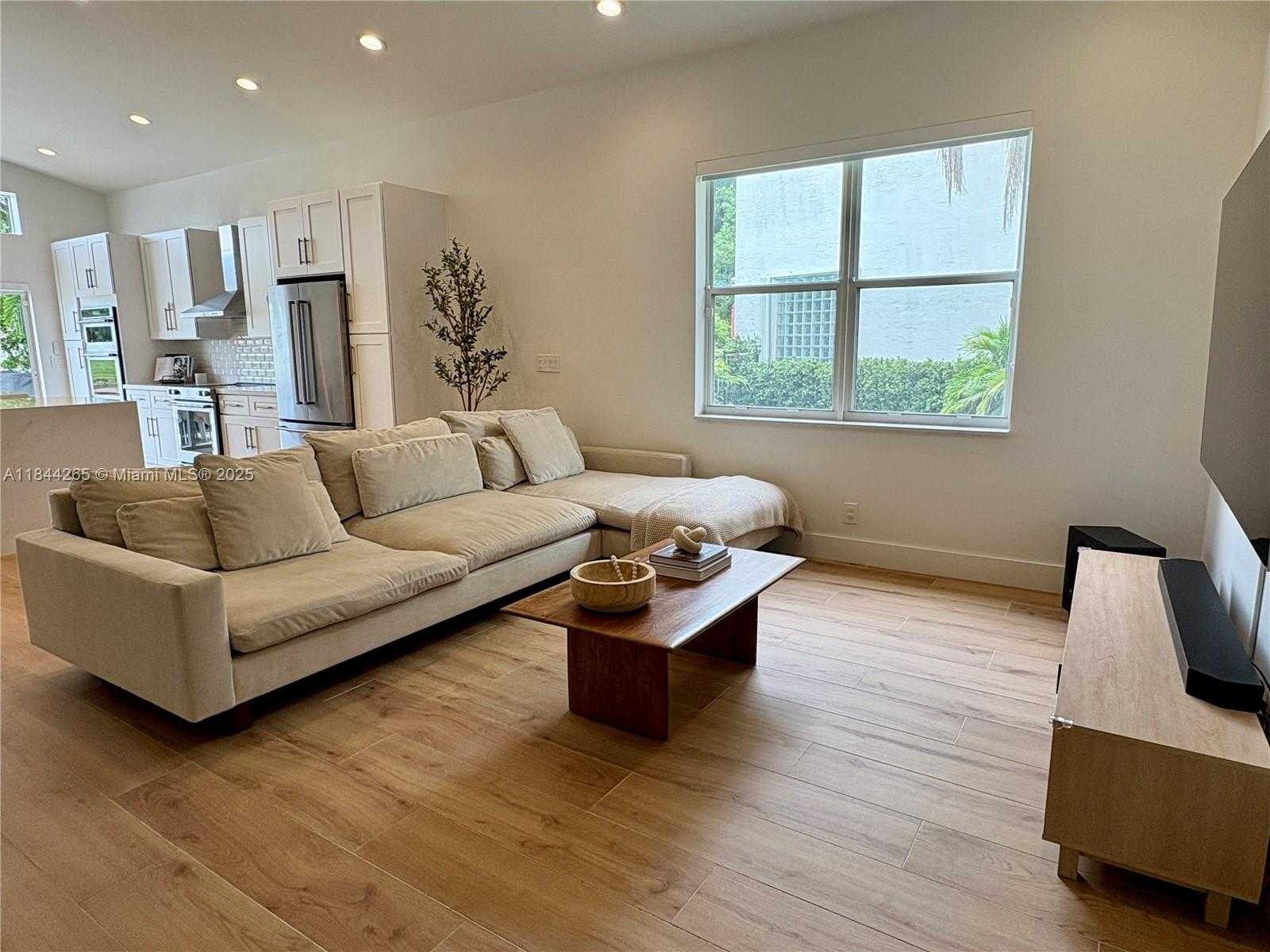 Small Image of 2091 SOUTH WEST 157TH AVE, Miramar Number 13