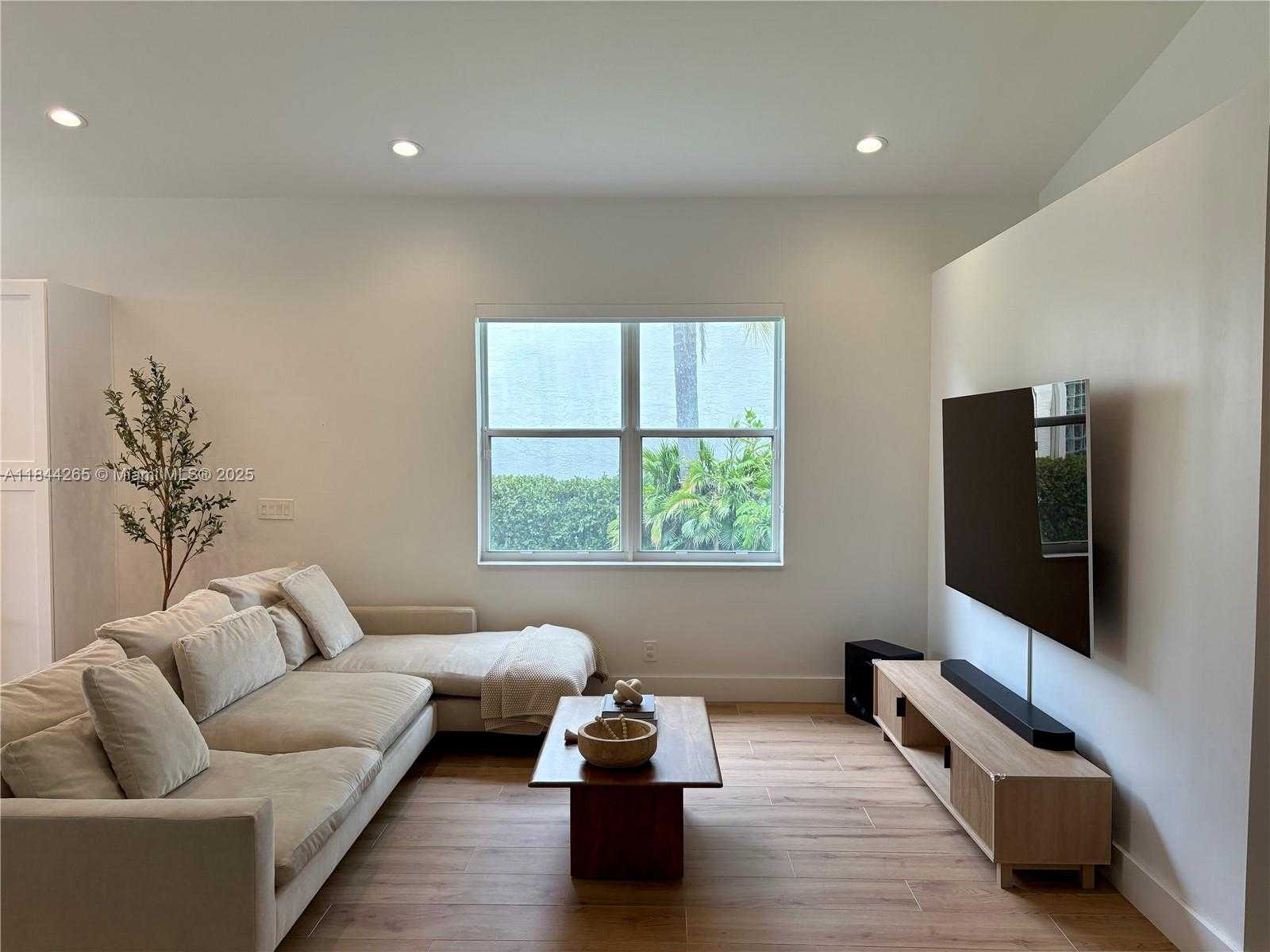 Small Image of 2091 SOUTH WEST 157TH AVE, Miramar Number 14