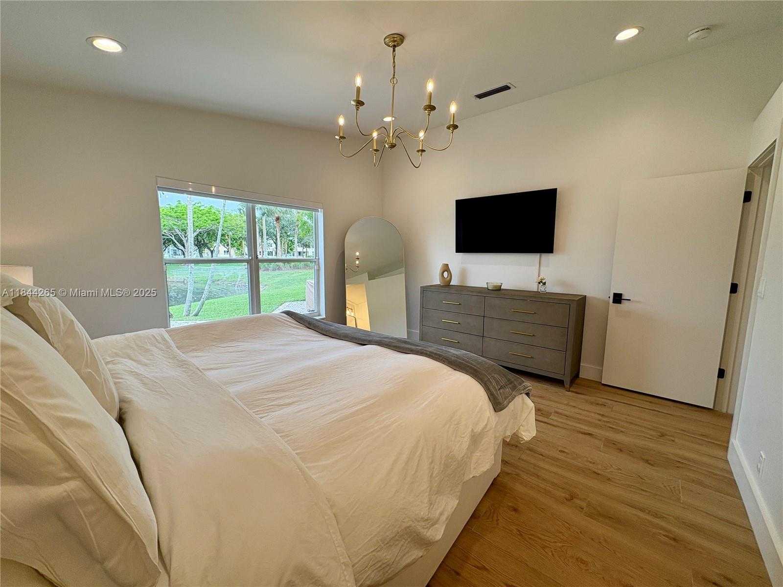 Small Image of 2091 SOUTH WEST 157TH AVE, Miramar Number 18