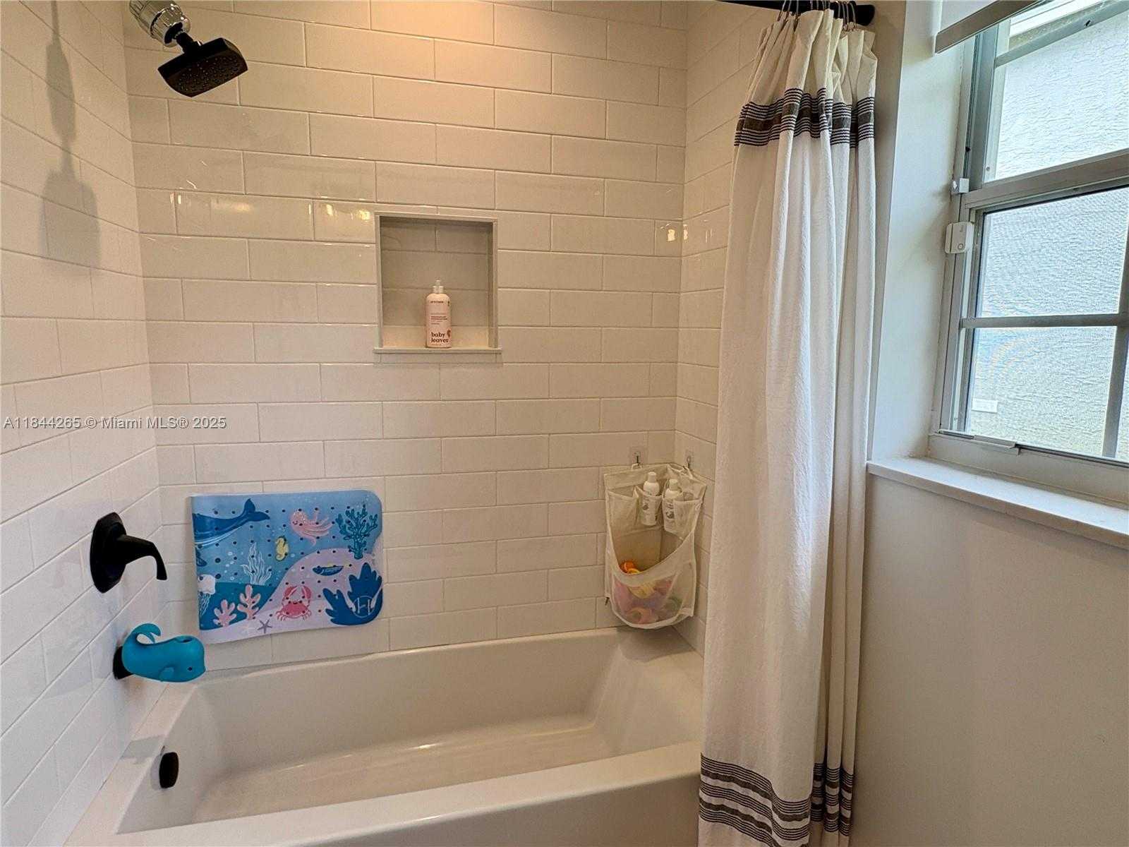 Small Image of 2091 SOUTH WEST 157TH AVE, Miramar Number 27