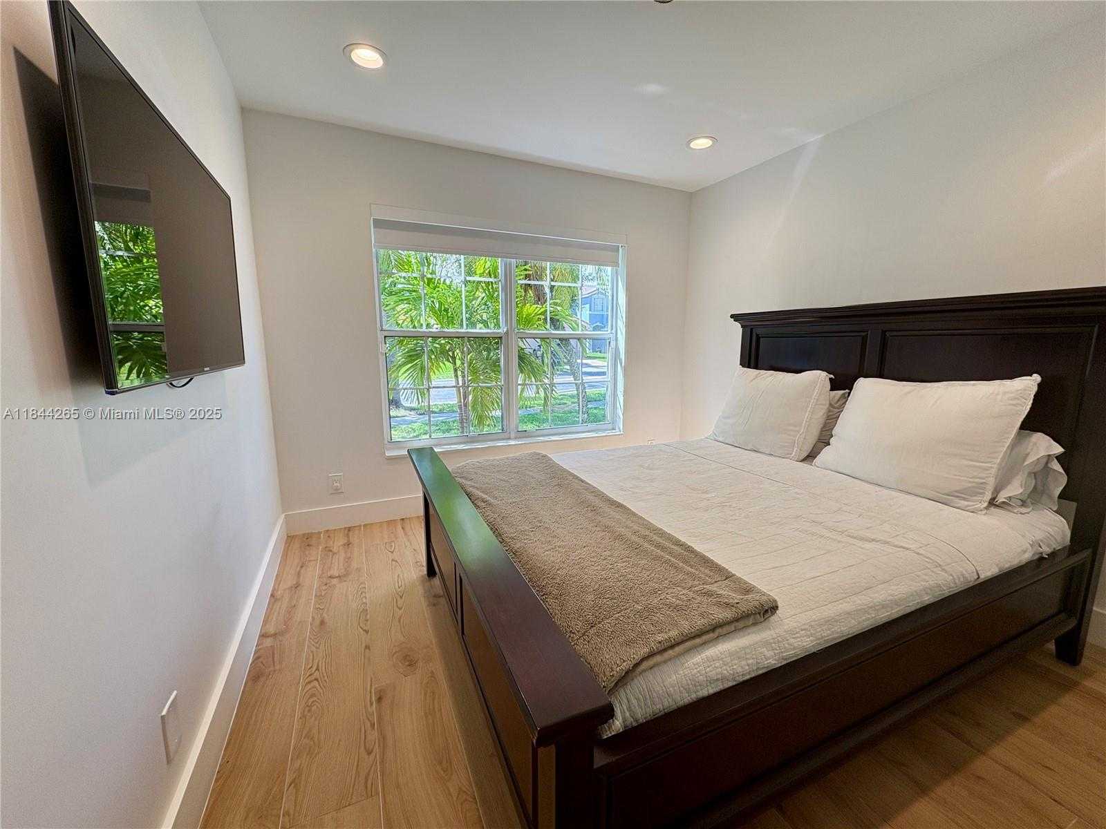 Small Image of 2091 SOUTH WEST 157TH AVE, Miramar Number 28
