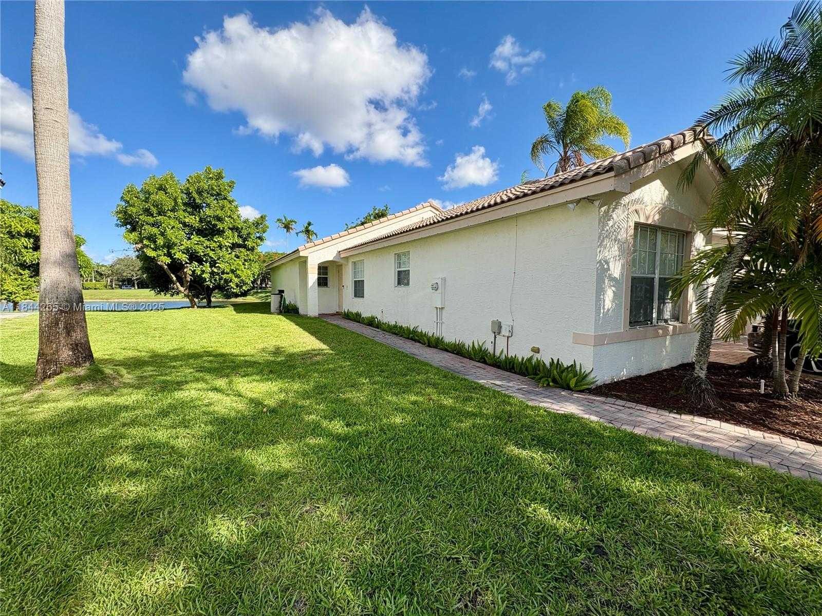 Small Image of 2091 SOUTH WEST 157TH AVE, Miramar Number 5