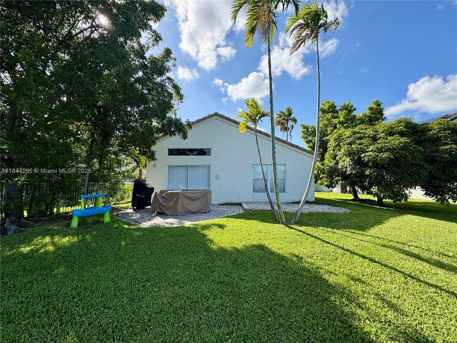 Small Image of 2091 SOUTH WEST 157TH AVE, Miramar Number 7