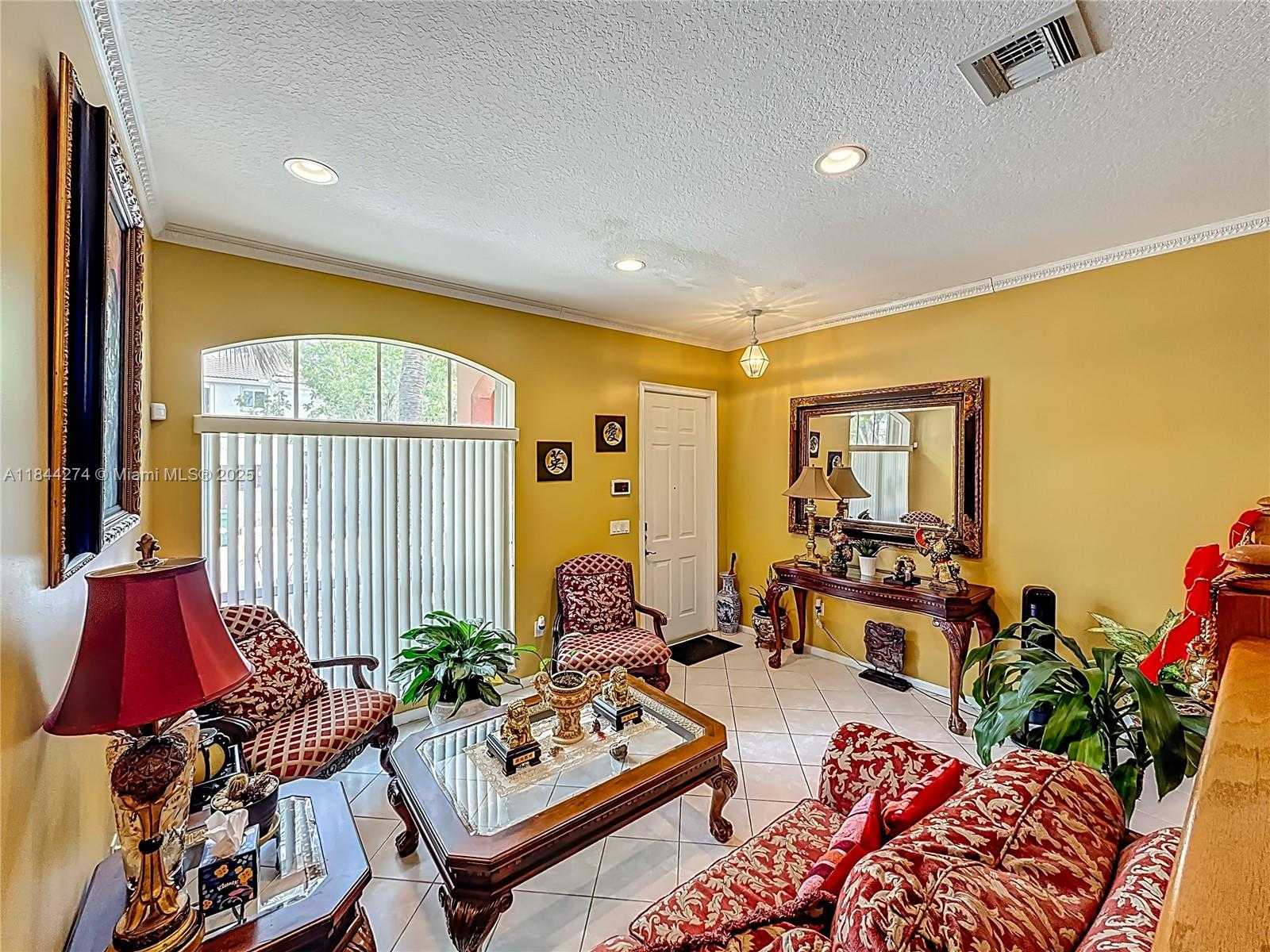 Small Image of 15540 SOUTH WEST 49TH CT, Miramar Number 13