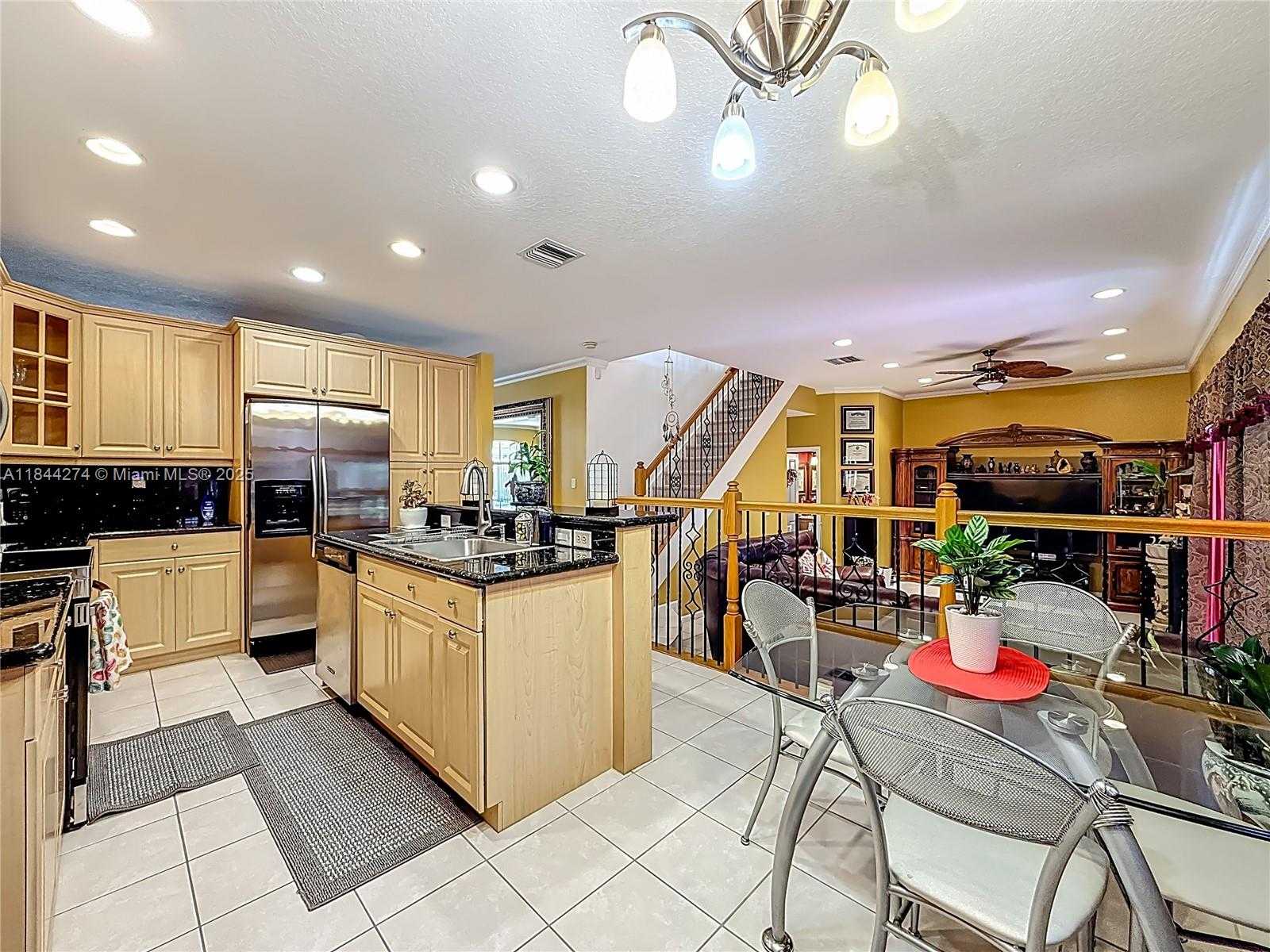 Small Image of 15540 SOUTH WEST 49TH CT, Miramar Number 26