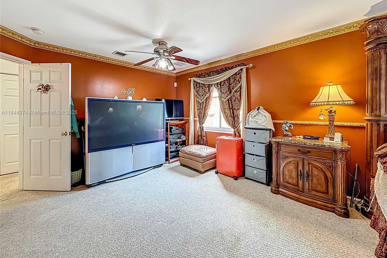 Small Image of 15540 SOUTH WEST 49TH CT, Miramar Number 37