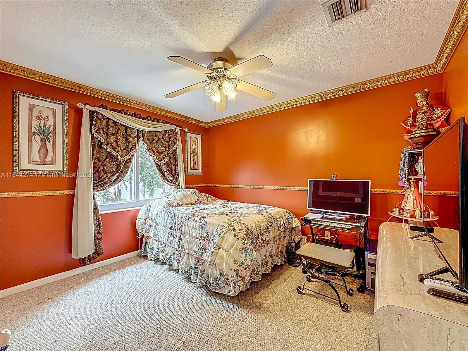 Small Image of 15540 SOUTH WEST 49TH CT, Miramar Number 45
