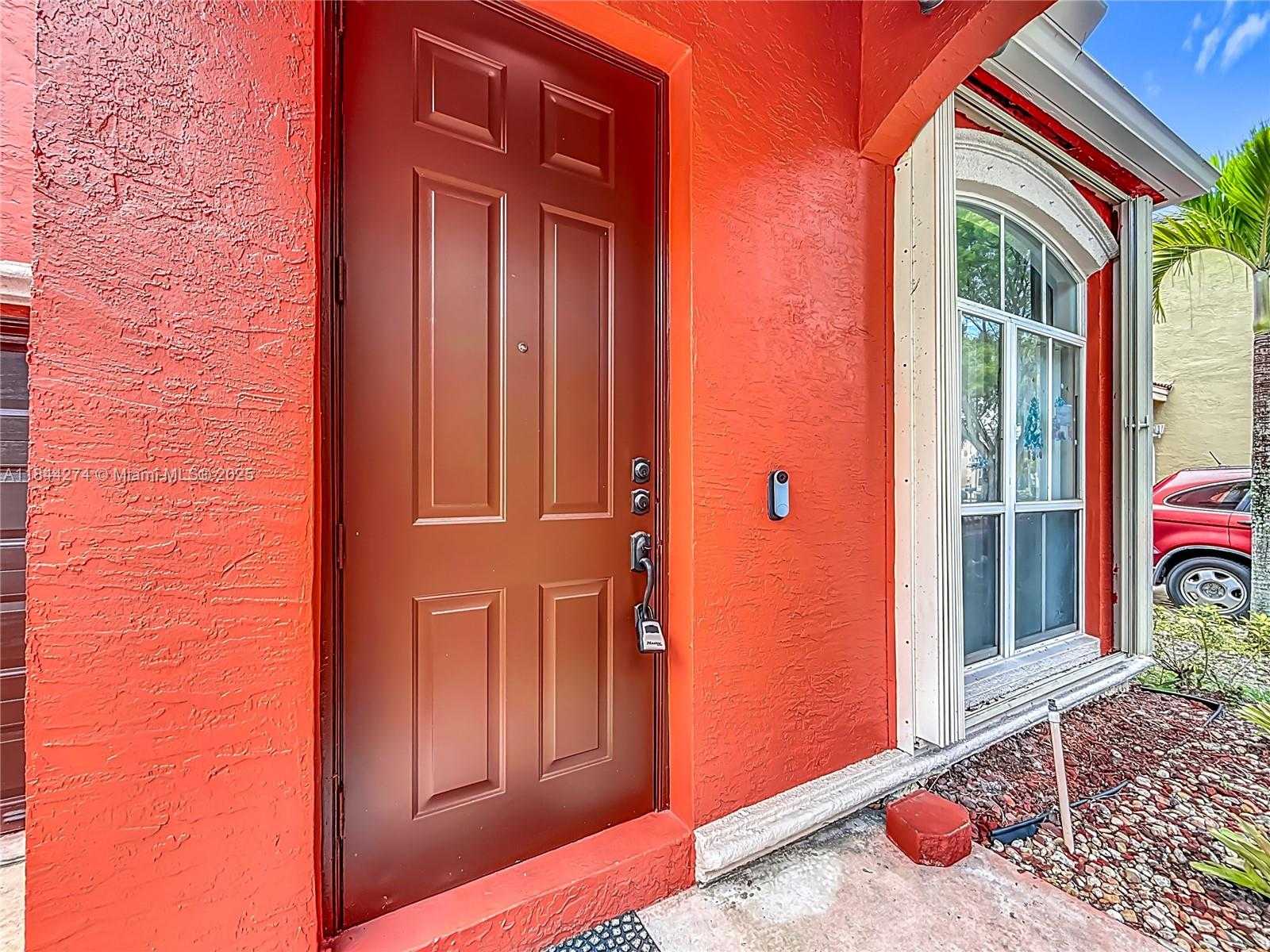 Small Image of 15540 SOUTH WEST 49TH CT, Miramar Number 5