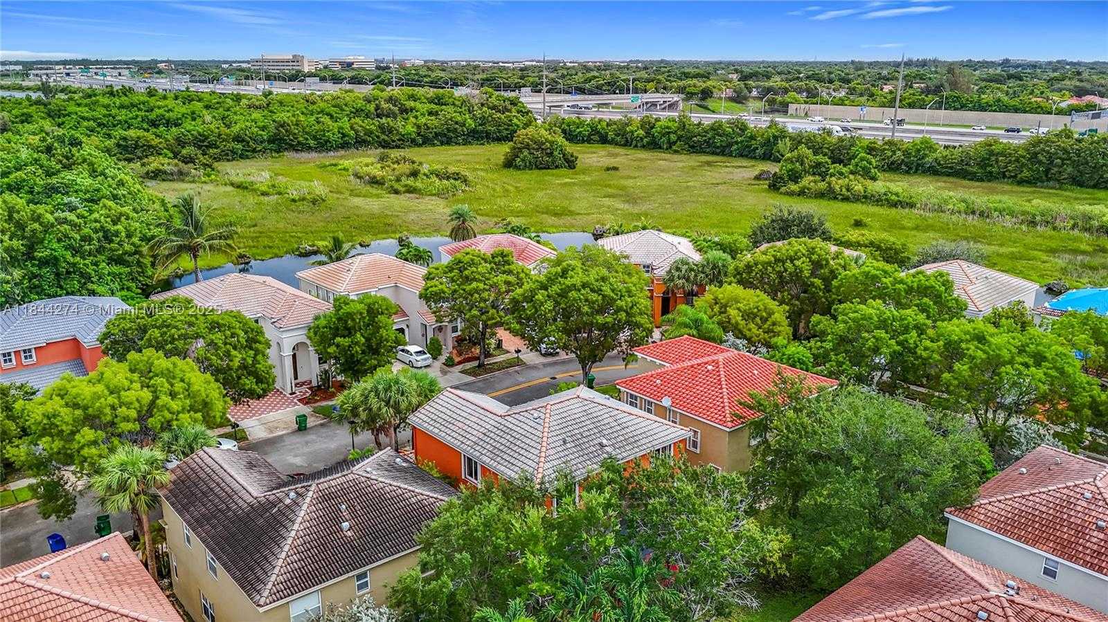 Small Image of 15540 SOUTH WEST 49TH CT, Miramar Number 64