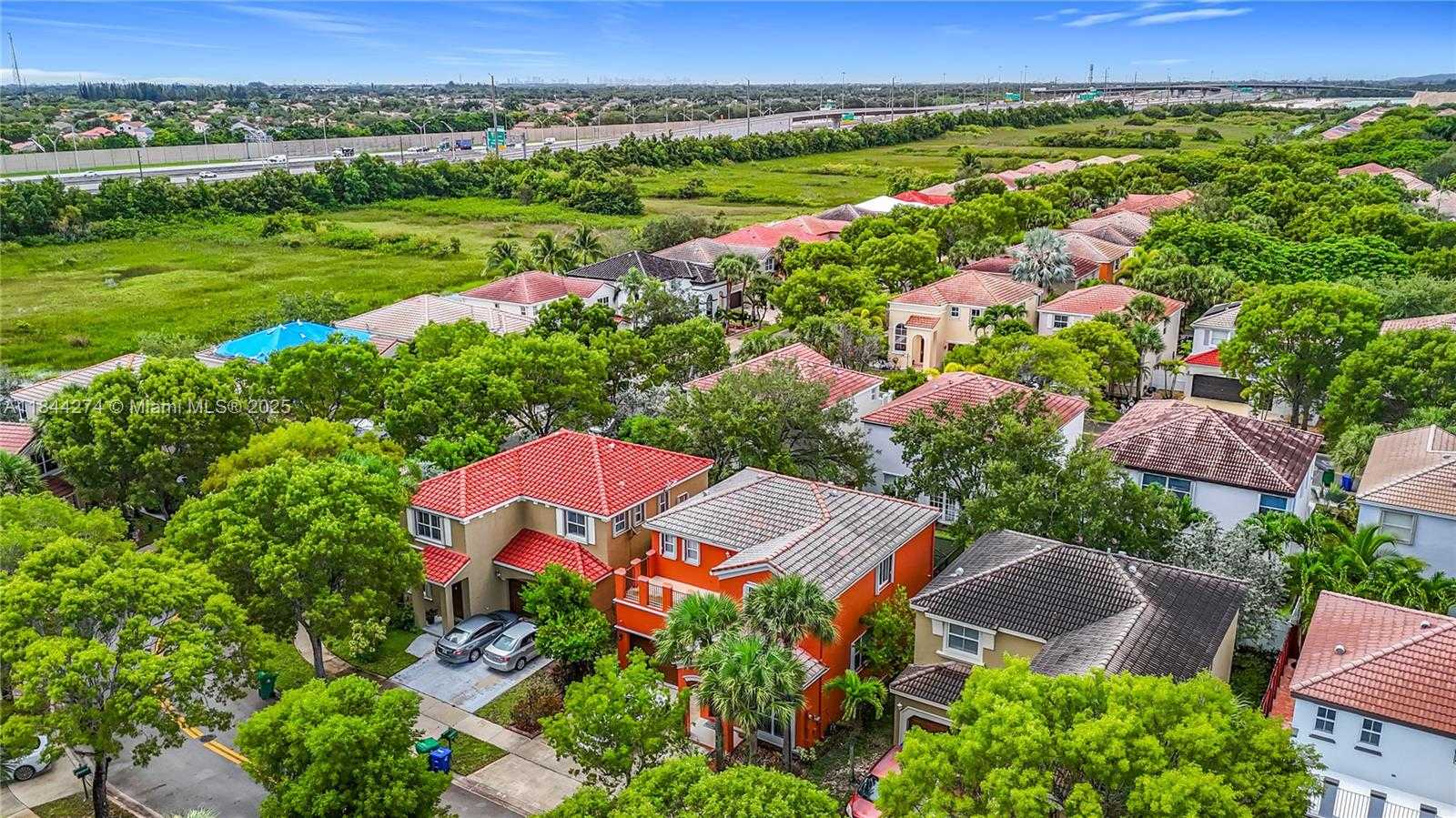 Small Image of 15540 SOUTH WEST 49TH CT, Miramar Number 72