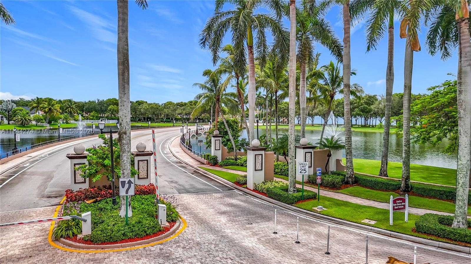 Small Image of 15540 SOUTH WEST 49TH CT, Miramar Number 78