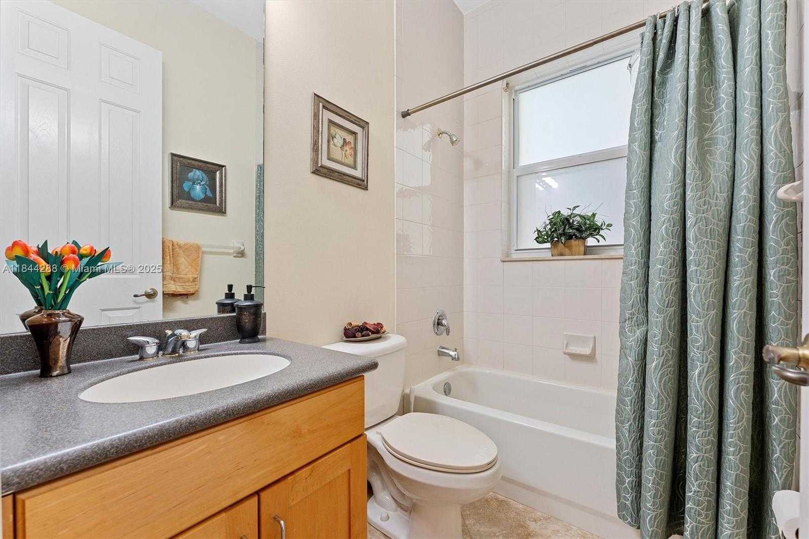 Small Image of 11425 NORTH WEST 75TH MNR, Parkland Number 21