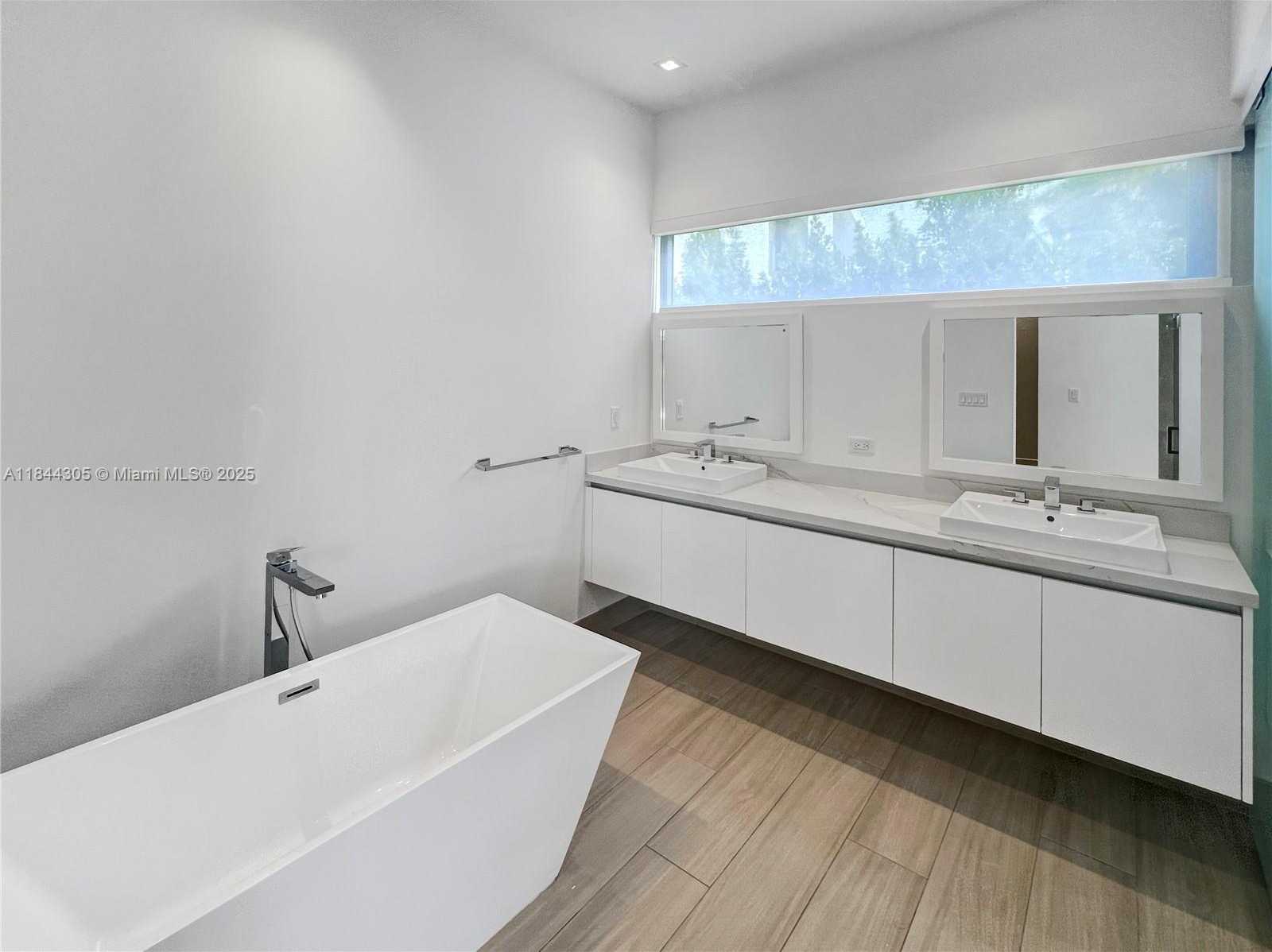 Small Image of 16582 SOUTH BOTANIKO DR S, Weston Number 15