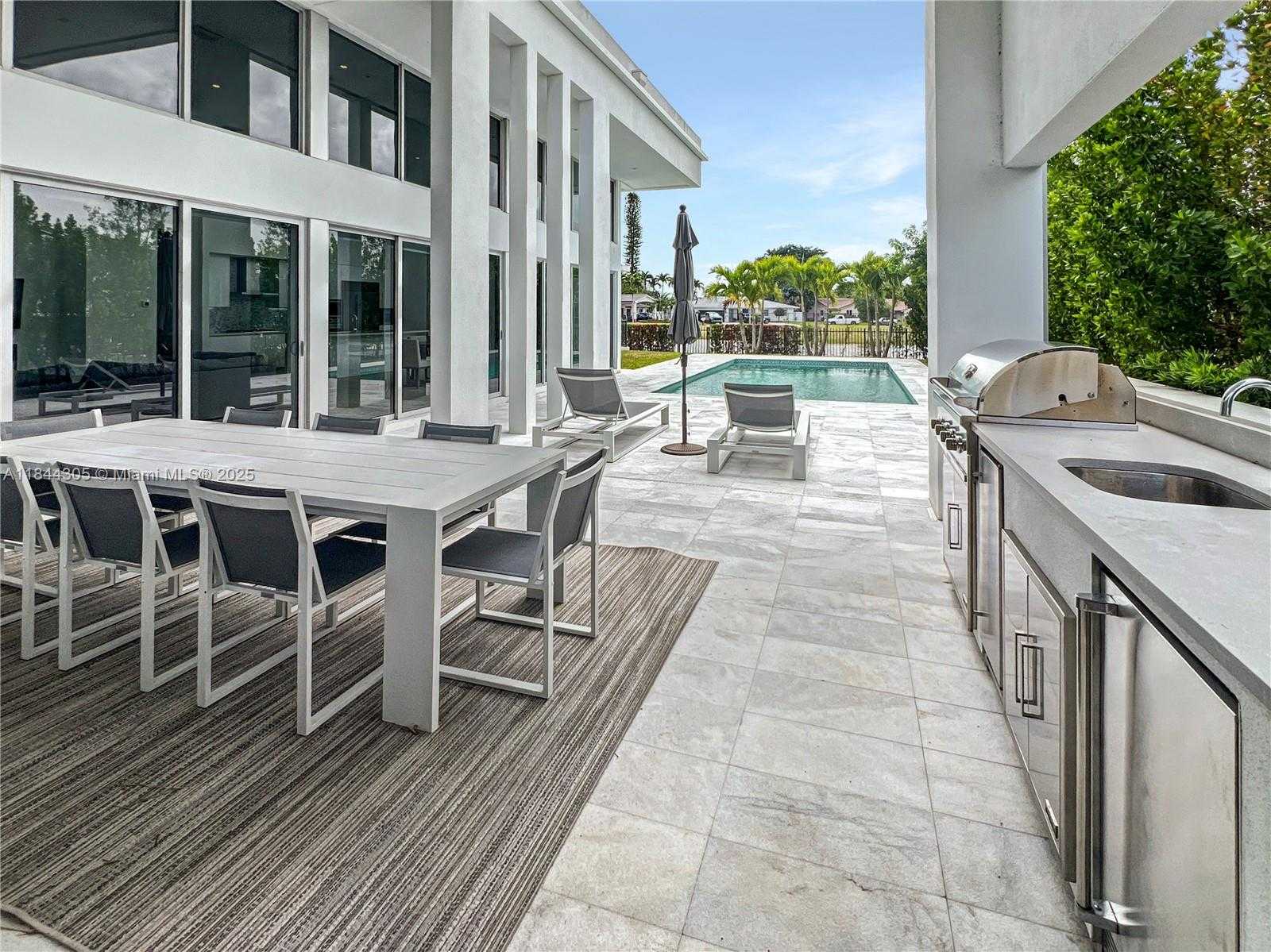 Small Image of 16582 SOUTH BOTANIKO DR S, Weston Number 28