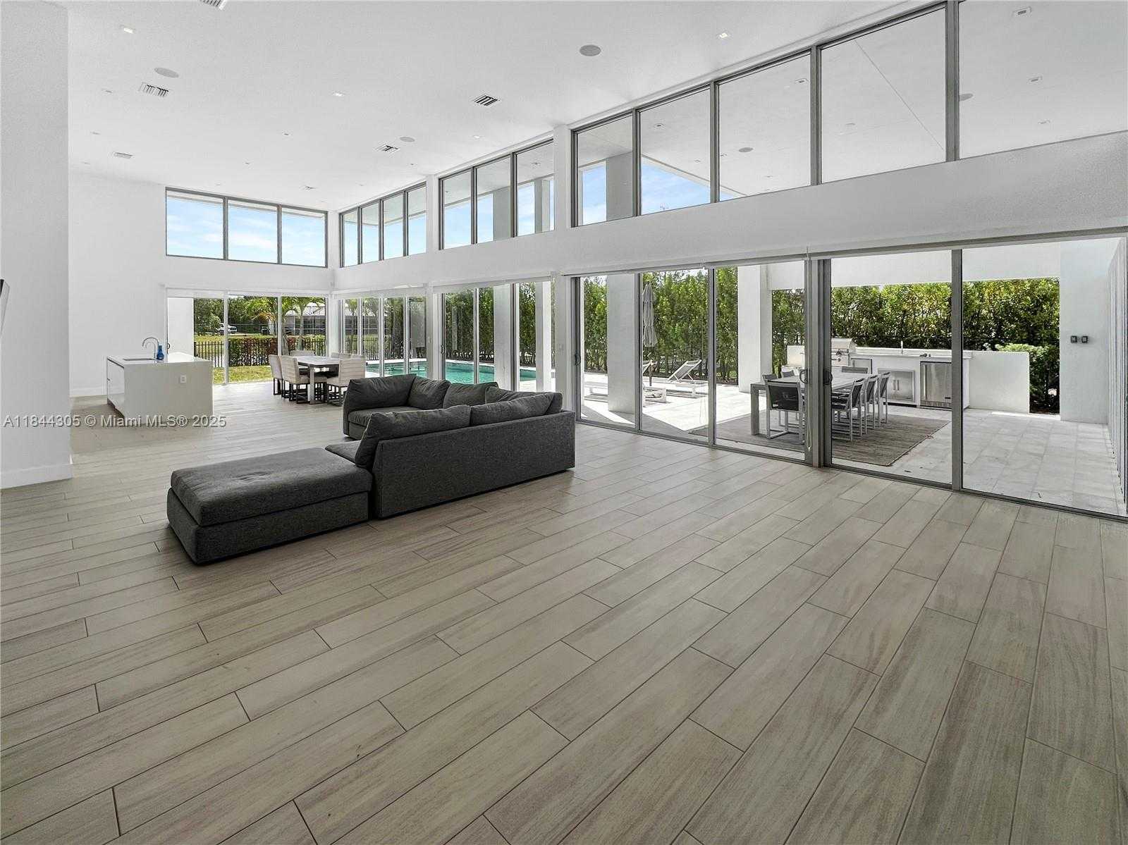 Small Image of 16582 SOUTH BOTANIKO DR S, Weston Number 6