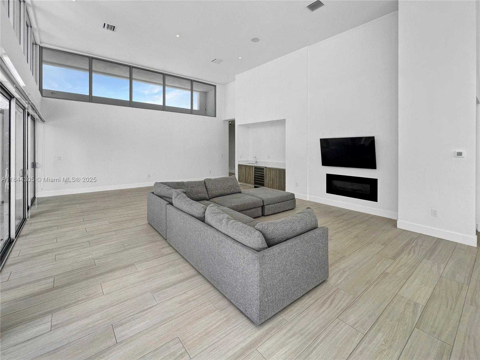 Small Image of 16582 SOUTH BOTANIKO DR S, Weston Number 8