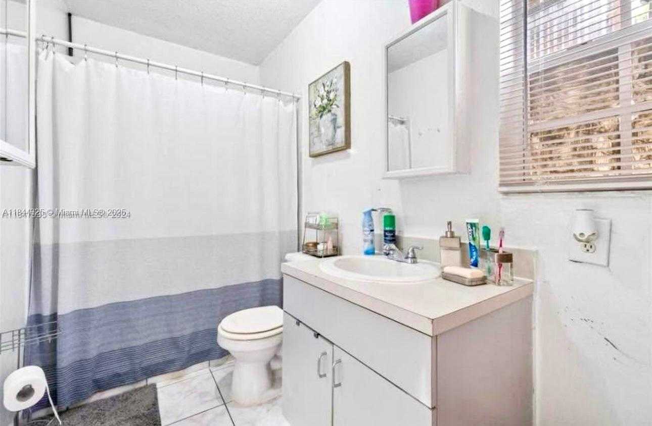 Small Image of 6771 FREEDOM ST, Hollywood Number 11