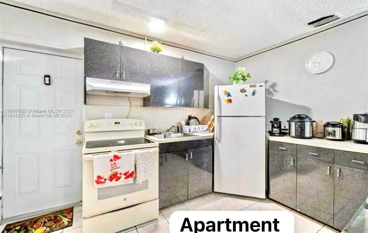 Small Image of 6771 FREEDOM ST, Hollywood Number 15
