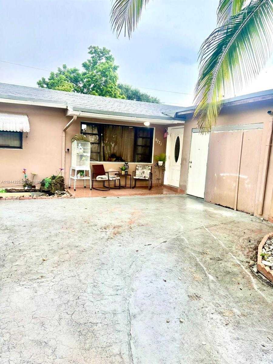 Small Image of 6771 FREEDOM ST, Hollywood Number 24