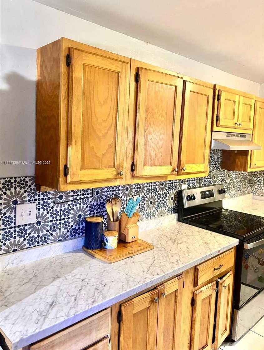 Small Image of 6771 FREEDOM ST, Hollywood Number 33