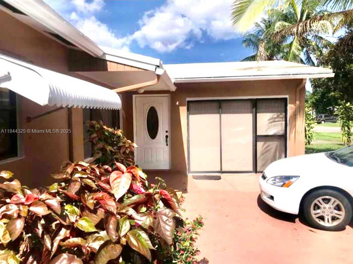 Small Image of 6771 FREEDOM ST, Hollywood Number 4
