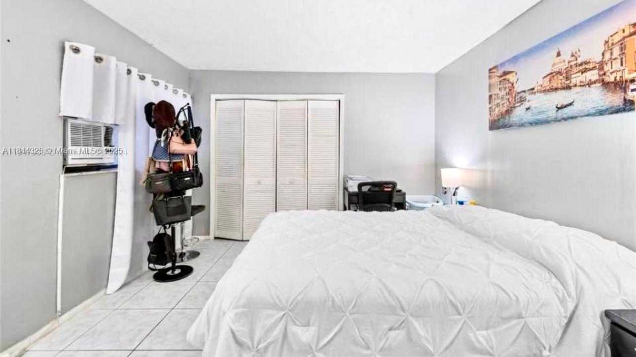 Small Image of 6771 FREEDOM ST, Hollywood Number 9